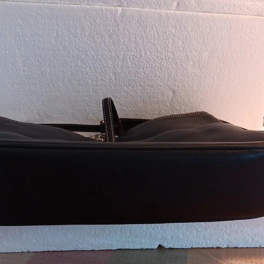 Coach Dark Leather Shoulder Bag - Picture 6 of 8